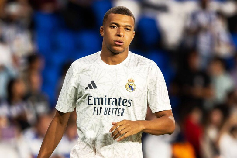 Mbappé hospitalizado com gastroenterite e em dúvida para próximo jogo do Real Madrid