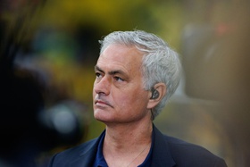 "Noutros tempos, José Mourinho tinha bilionários como patrões, era só pedir, os jogadores apareciam"