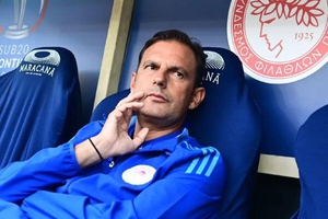 Silaidopoulos vai suceder a Petit no Rio Ave e chega esta semana a Portugal