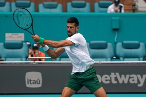 Djokovic fora das ATP Finals por lesão, Musetti ocupa lugar