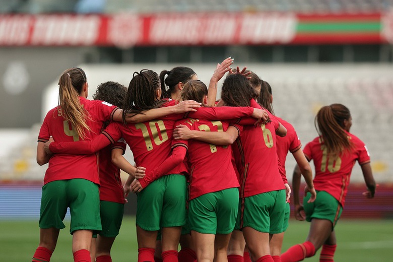 Jogo histórico no Algarve no futebol feminino