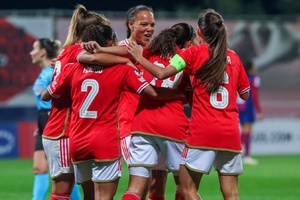 Crónica: Benfica empata com FC Twente e conquista primeiro ponto na ‘champions’ feminina