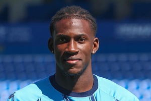 OFICIAL: Vizela contrata avançado franco-congolês Yann Kitala até 2027