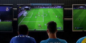 Futebol na Televisão: Os jogos que pode ver esta segunda, 17 de novembro de 2025