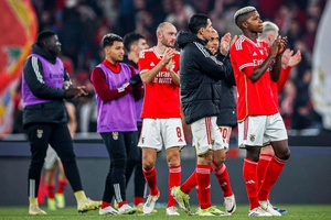 "O Aursnes voltava para a esquerda e saía o João Mário"