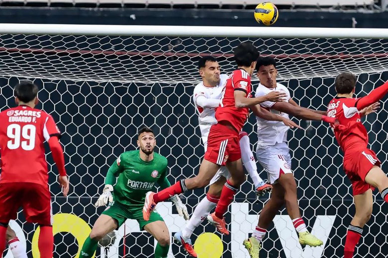 II Liga: Benfica B mostra garra e empata com União de Leiria