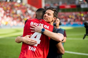 Adeus com derrota: Leverkusen perde para Dortmund no último jogo de Xabi Alonso