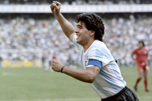 Suspenso julgamento da morte de Maradona por investigação a juíza