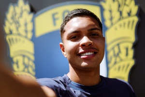 OFICIAL: Famalicão fecha contratação de jovem promessa