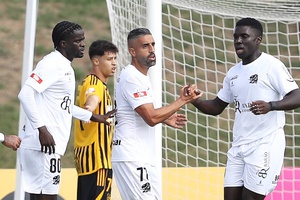 II Liga: Farense bate Lusitânia de Lourosa após reviravolta