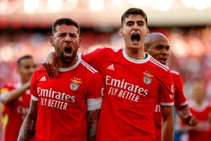 "Foi Otamendi que fez crescer o António Silva e o Tomás Araújo"