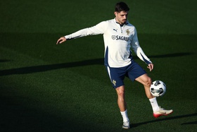 Lesões afastam Pedro Neto e Gonçalves da seleção para duelo crucial com Irlanda