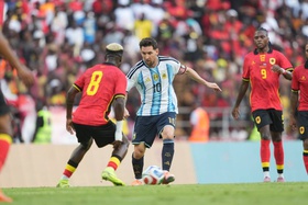 Lionel Messi mais aplaudido no estádio do que a seleção angolana de futebol