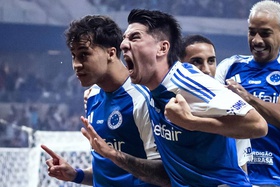 Cruzeiro de Leonardo Jardim nas meias-finais da Taça do Brasil