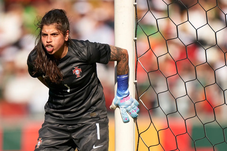 Jogos Europeus. Portugal goleia Chéquia em futebol de praia feminino