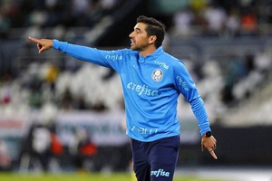 Abel Ferreira ultrapassa Jorge Jesus em campeonatos conquistados no Brasil