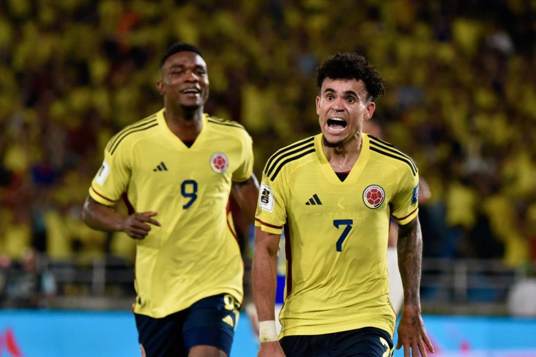 Após ter seu pai resgatado, Luis Díaz faz dois e Colômbia vence Brasil
