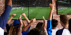 Futebol na Televisão: Os jogos que pode ver esta sexta, 14 de novembro de 2025