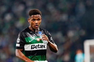 Moçambique agradece a Geny pelo bicampeonato sportinguista