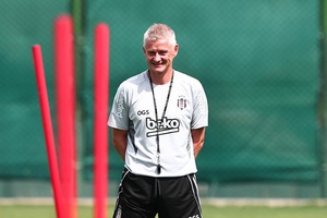 Besiktas despacha Solskjaer minutos após eliminação da Liga Conferência