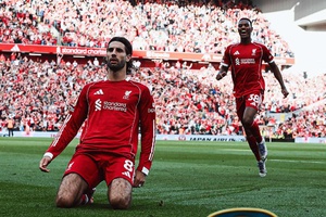 Inglaterra: Golaço de Szoboszlai dá triunfo ao Liverpool frente ao Arsenal