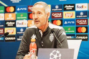 Mónaco despede treinador após sequência de maus resultados