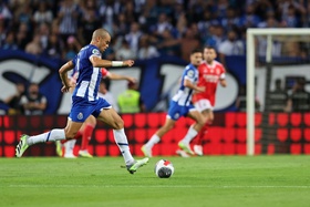 Benfica-FC Porto: Águias entram em campo como favoritos frente aos Dragões