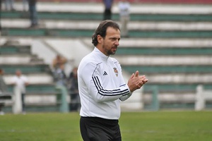 Pedro Hipólito: “Não é possível uma equipa aguentar tanta perda de bola”