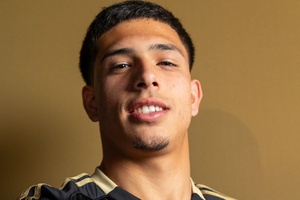 OFICIAL: Kevin Prieto reforça Casa Pia após saída do Defensor Sporting