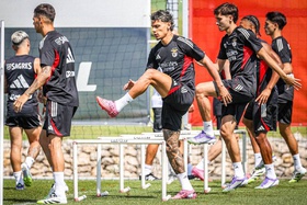 Treino do Benfica marcado por regressos