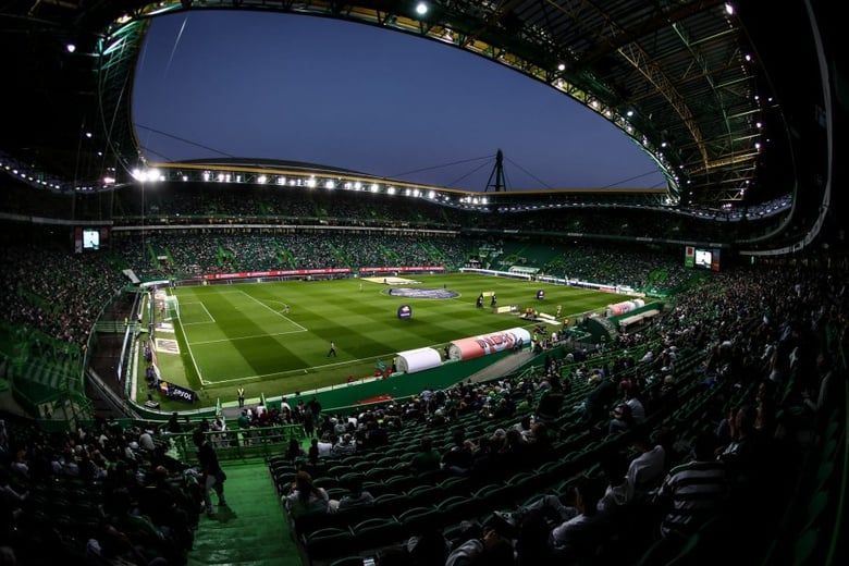 Cartões e penáltis perdoados? Os lances polémicos do Sporting-FC Porto