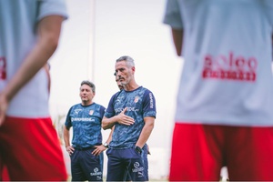 Sporting de Braga vs Cluj: Vicens avisa que eliminatória ainda está em aberto