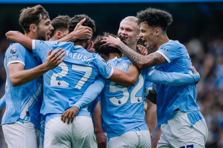 Manchester City vence Bournemouth e sobe ao segundo lugar da Liga inglesa