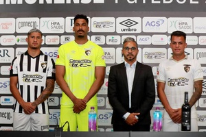 Portimonense fecha mercado com três "sonhadores" brasileiros