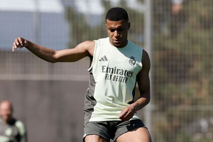 Mbappé já corre no Real Madrid. Quando volta a jogar?