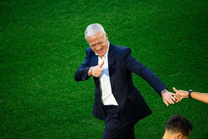Deschamps vê Zidane como “candidato muito bom” à sua sucessão na seleção francesa