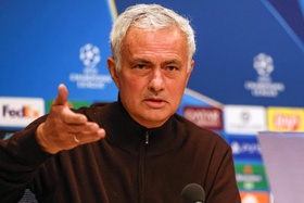 Mourinho: Vitória sobre Ajax é crucial para manter esperança na Champions