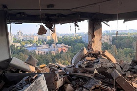 Apartamento de Sudakov em Kiev destruído em ataque russo