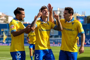 Estoril empata 1-1 frente ao Nacional