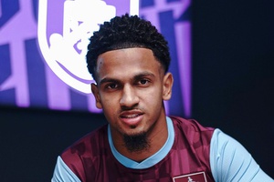 OFICIAL: Marcus Edwards emprestado pelo Sporting ao Burnley