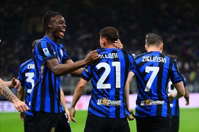 Inter vence a conta-gotas e mantém pressão sobre Nápoles antes de Champions