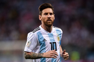 Argentina goleia Porto Rico por 6-0 com assistência de Messi