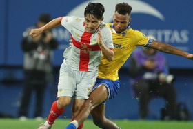 Crónica: Estoril Praia vence Arouca em noite de emoção e bom futebol