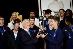 Presidente condecora seleção sub-17 com Ordem do Mérito após vitória mundial