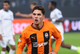 Sudakov, médio do Shakhtar, é alvo do Benfica