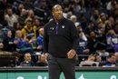 Basquetebol: Mike Brown, dos Sacramento Kings, eleito treinador do ano na NBA