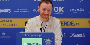Cathro acredita que Estoril pode vencer no Dragão se “mostrar algo mais”