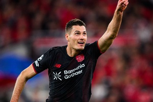 Crónica: Schick dá vitória ao Leverkusen e agrava crise europeia do Benfica