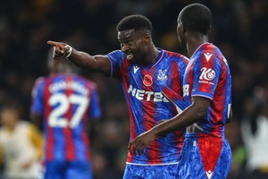 Drama na Liga Europa: UEFA tira vaga ao Crystal Palace. Forest entra