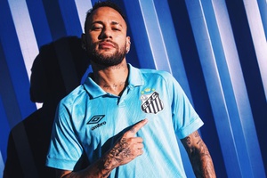 Santos oficializa renovação de Neymar até final de 2025